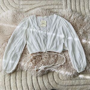 NWT Boho Wrap Tie back Crop Top